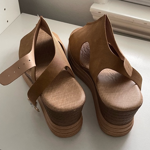 Brown Women's Sandals - Picture 2 of 2
